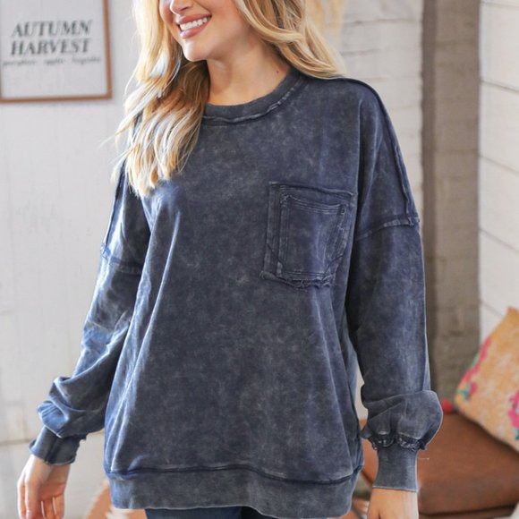 Zenana NWT Acid Wash Cotton Pullover with Side Pockets in Blackberry - Picture 4 of 8